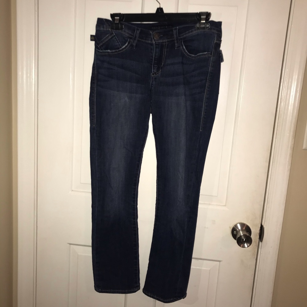 Women’s jeans capris
